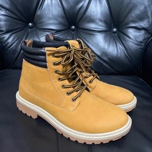 Urban groove hip hop work boots unisex womens 7 Mens 5 brown lace up NWOT